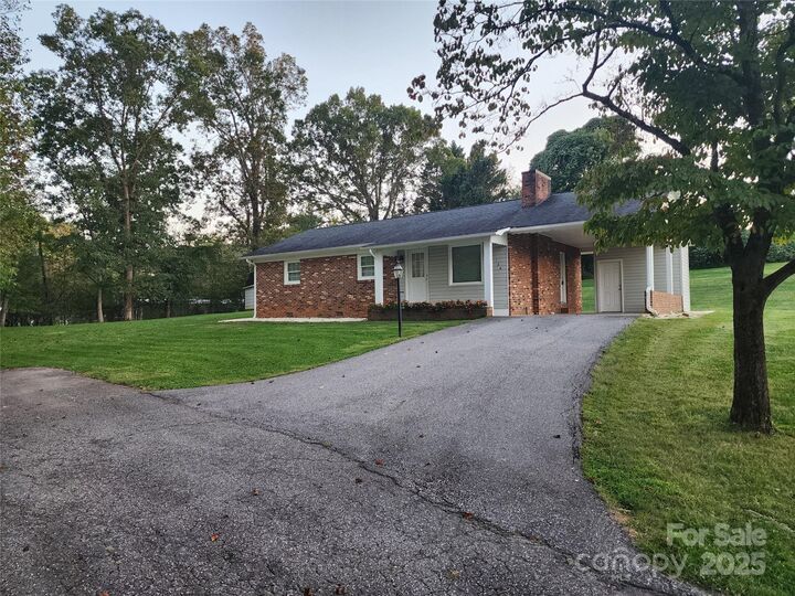 134 Apple Tree Lane  North Wilkesboro NC 28659 photo