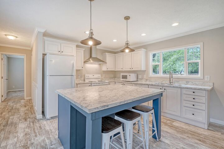 12041 Old Number Six Highway  Eutawville SC 29048 photo