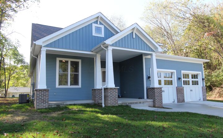 Property Photo: 561 McIntosh Drive OH 43028