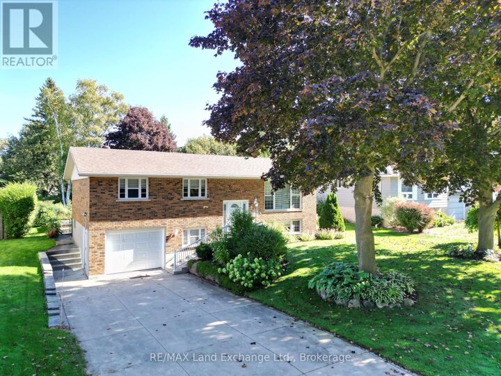 211 Nelson Street  Kincardine ON N2Z 1C5 photo