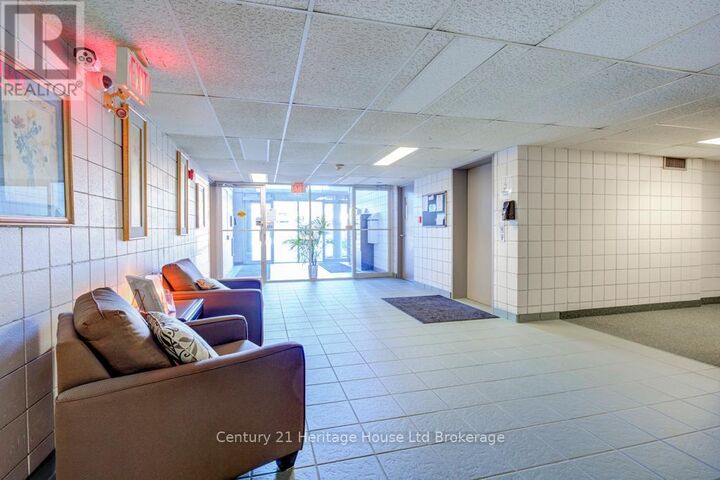 Photo de la propriété:  163 Ferguson Drive 106  ON N4V 1B1 