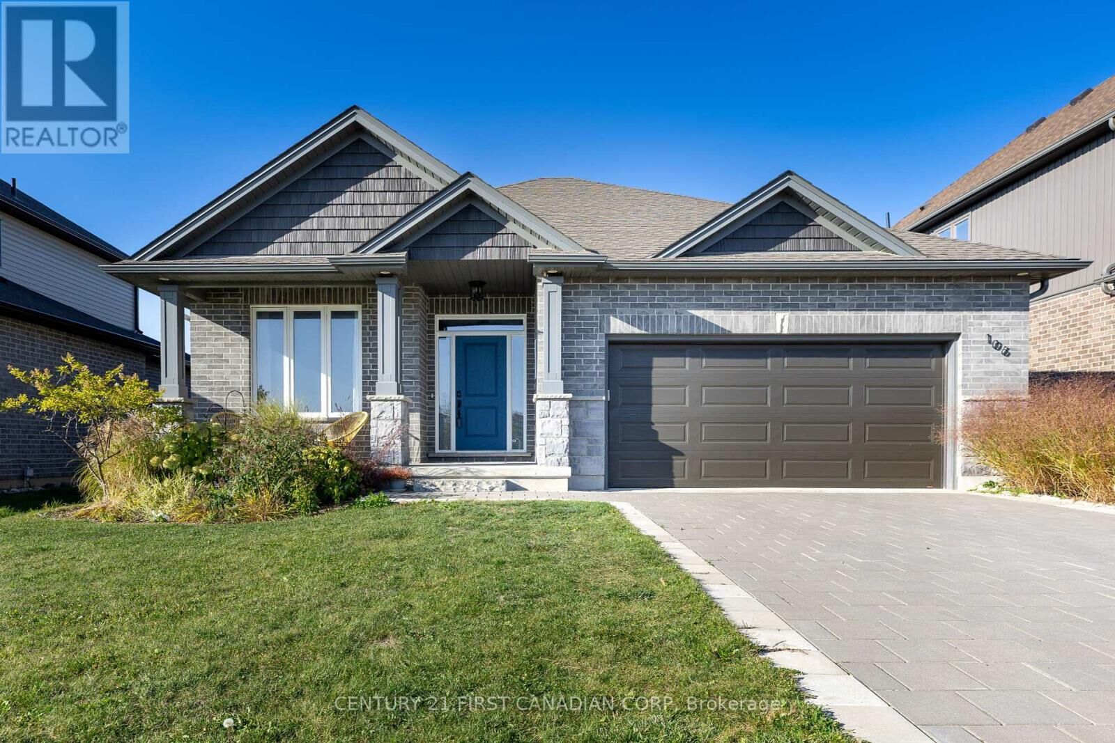 Property Photo:  106 Stuart Avenue  ON N0M 2J0 