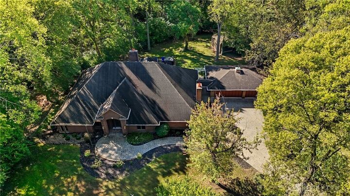 Property Photo: 1211 Runnymede Road OH 45419