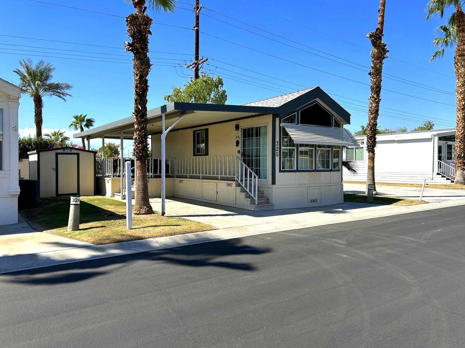 Property Photo:  84136 84136 Avenue 44, #325  CA 92203 