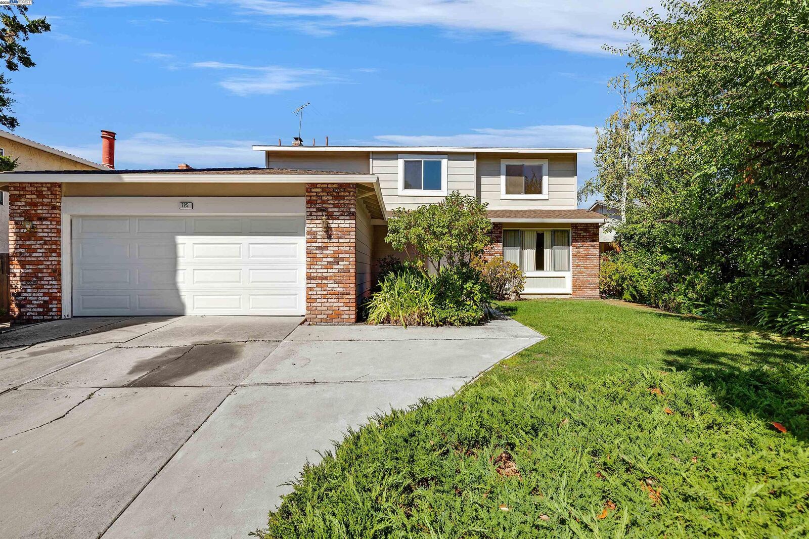 Property Photo:  725 Little Foot Dr  CA 94539 