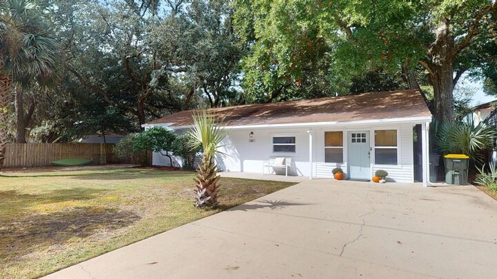 32 SE Pryor Road  Fort Walton Beach FL 32548 photo