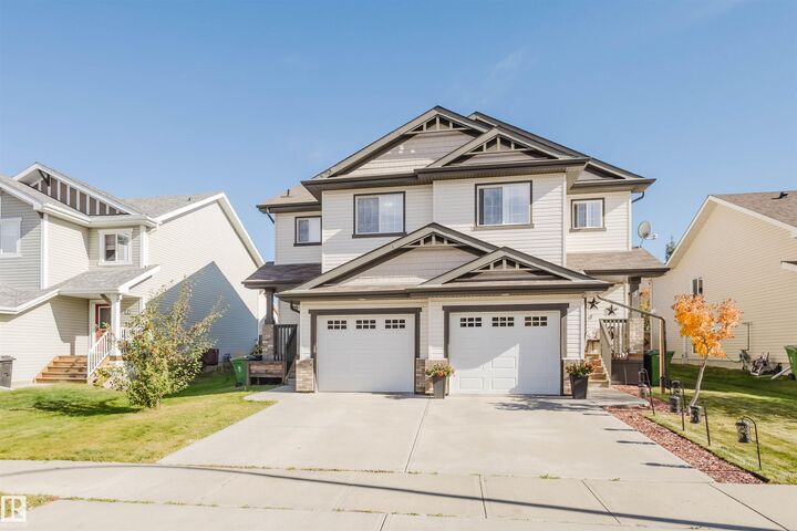 Property Photo: 33 Catalina Ct AB T8L 0K5