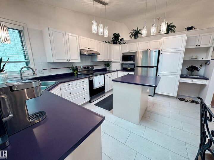 Photo de la propriété: 75 Woodside Crescent AB T7X 3E6