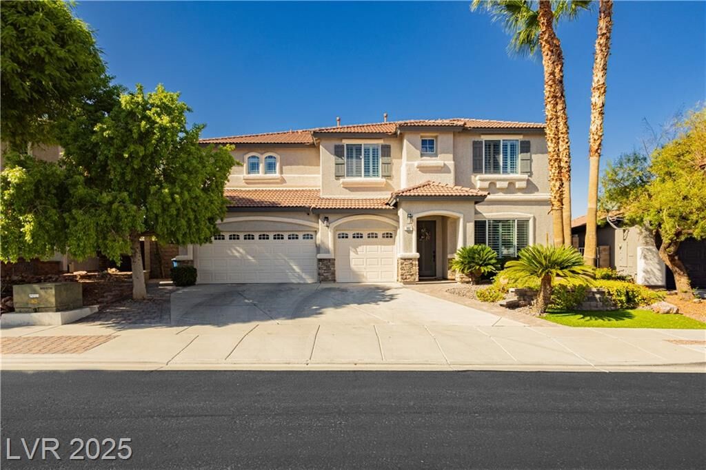 Property Photo:  992 Mackenzie Creek Avenue  NV 89002 