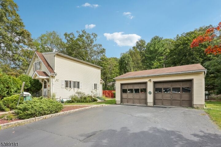 Property Photo: 23 Oriole Rd NJ 07438