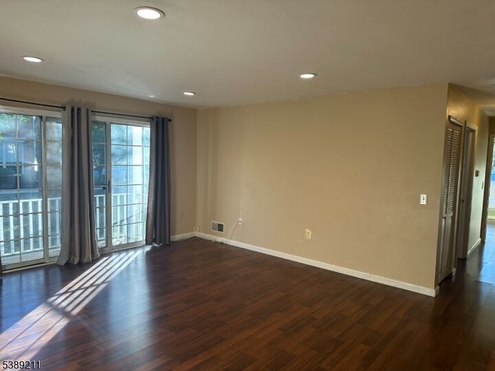 Property Photo:  480 Witney Ct  NJ 08902 