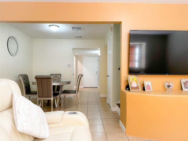 Property Photo:  6551 S Briar Bayou Drive  TX 77072 