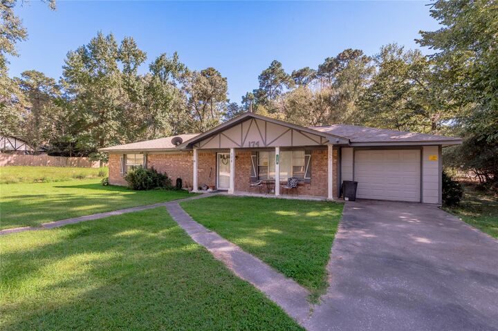 Property Photo: 174 E Westwood Drive E TX 75862