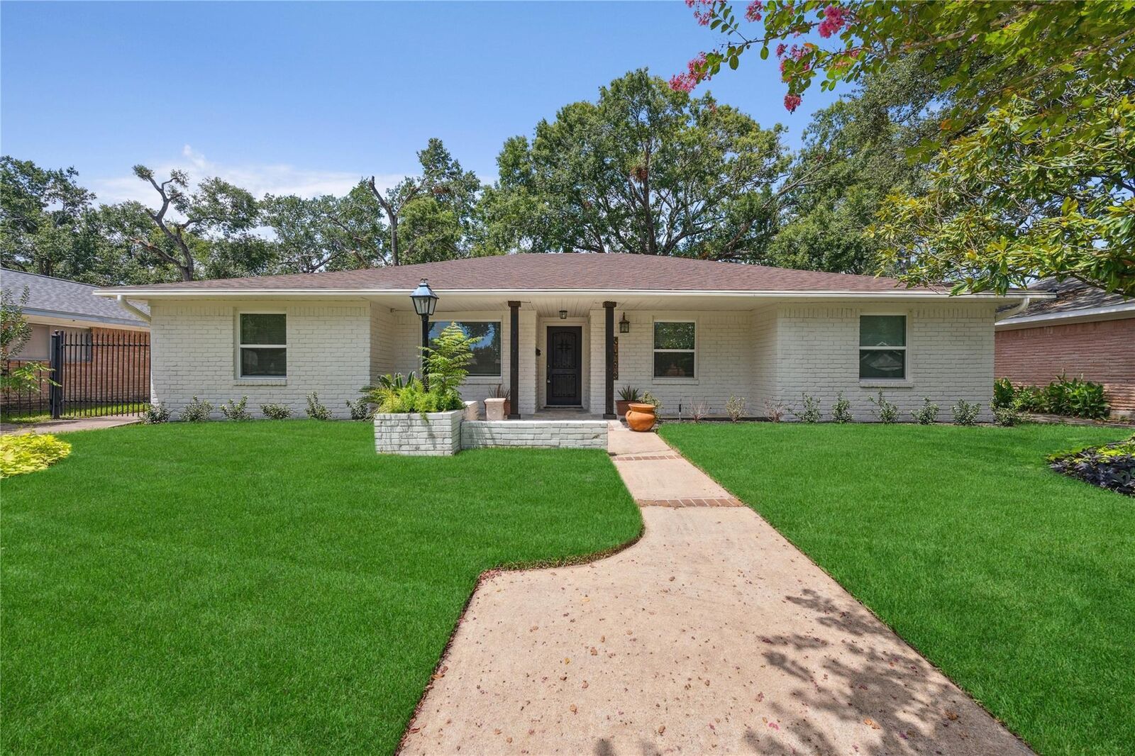 Property Photo: 5430 Yarwell Drive TX 77096