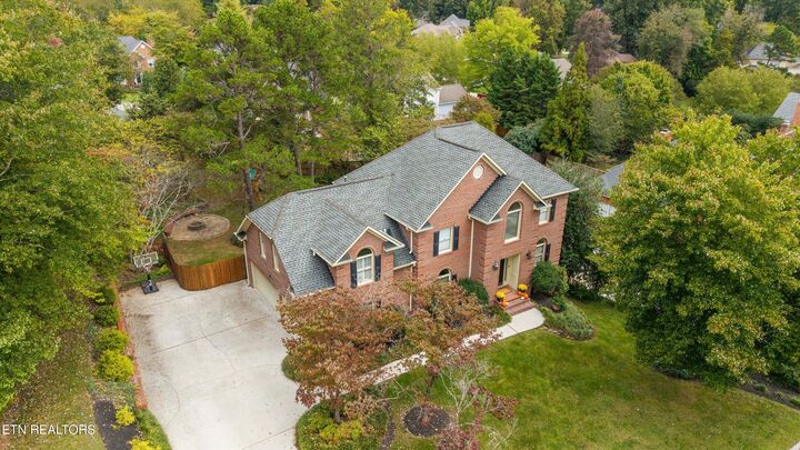 Property Photo: 11919 Burnside Place TN 37934