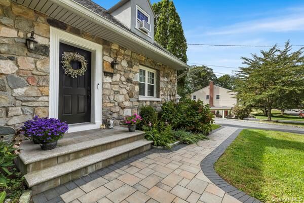 Property Photo:  1475 Elm Street  NY 10566 