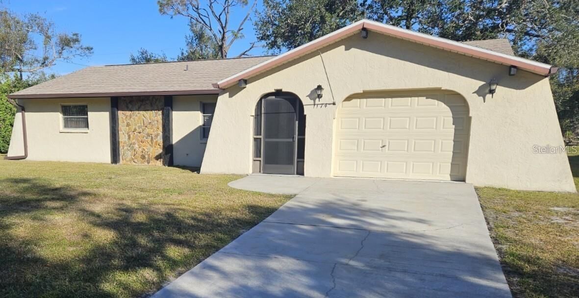 Property Photo: 1174 Victoria Avenue FL 33948