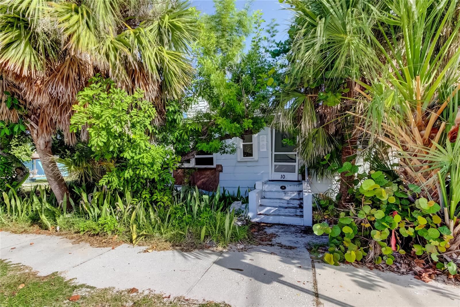 Property Photo: 103 &Amp 105 1st Avenue FL 33706