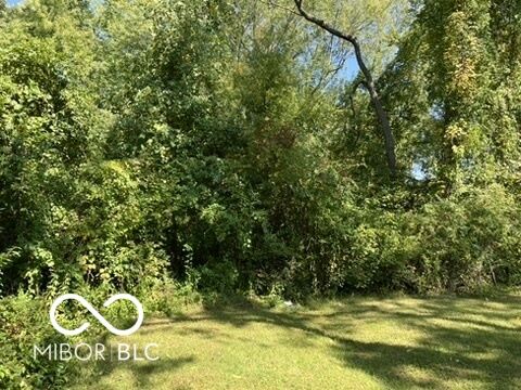 Property Photo:  3002 Sapphire Boulevard  IN 46268 