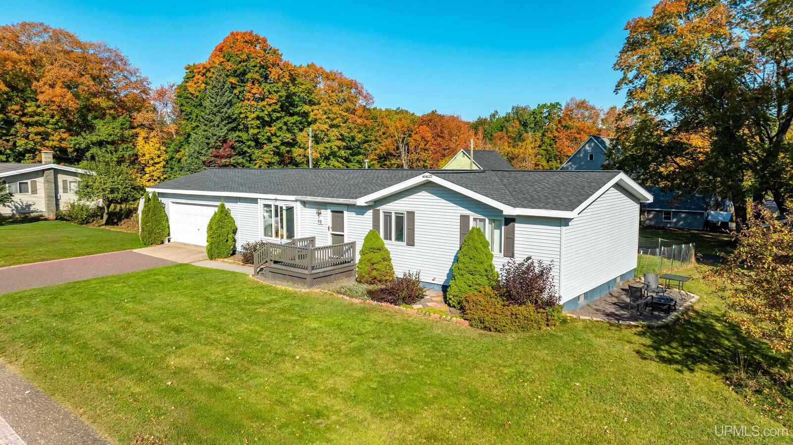 Property Photo: 68 4th Street MI 49963