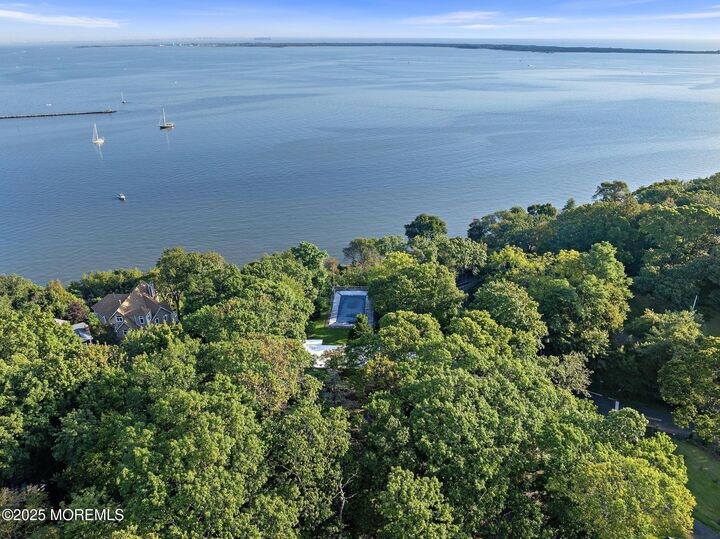 1 Cameron Circle  Atlantic Highlands NJ 07716 photo