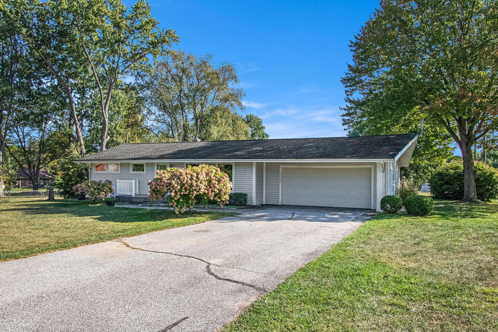 Property Photo: 1030 Joliet Drive MI 49120