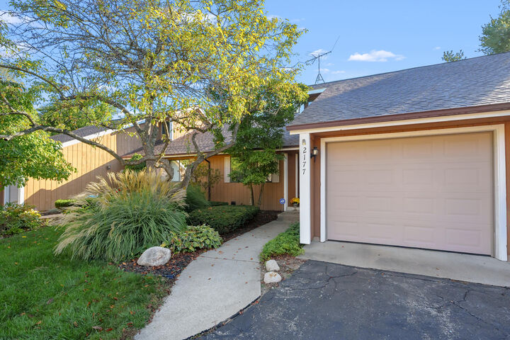 Property Photo:  2177 Quail Run Drive  MI 49009 