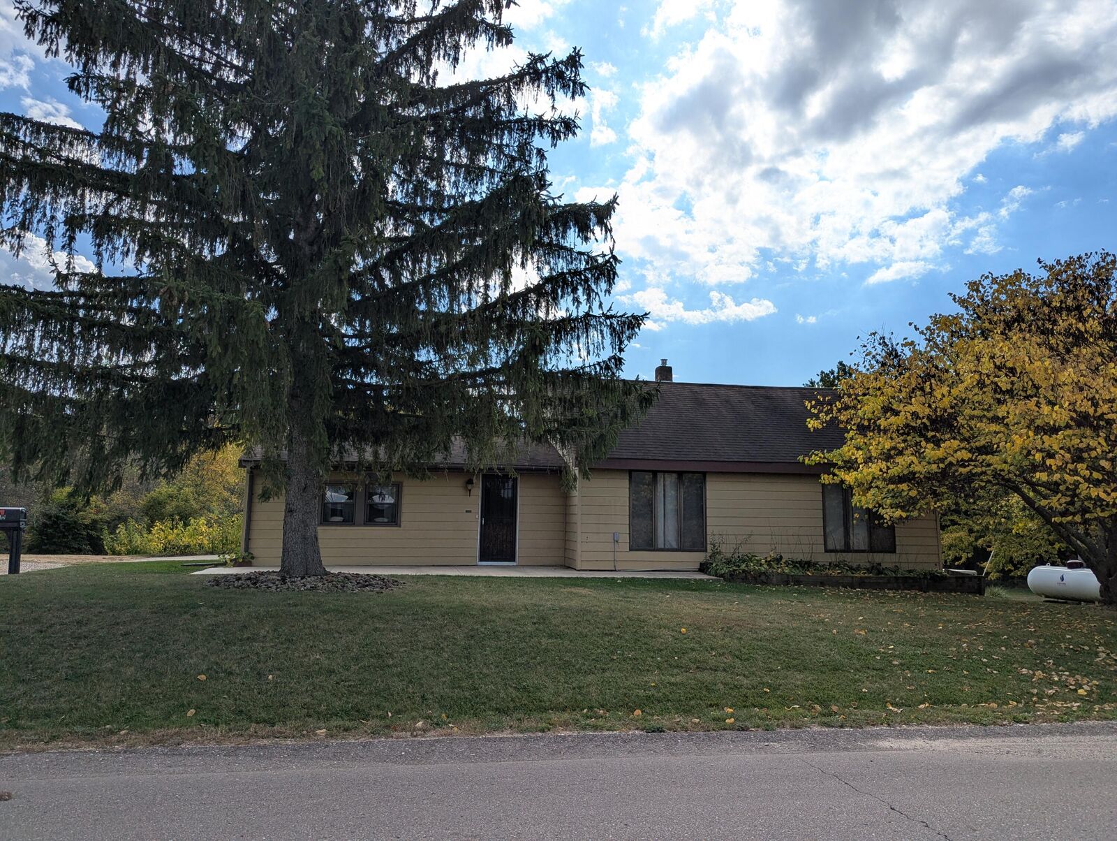 Property Photo:  1880 118th Avenue  MI 49010 