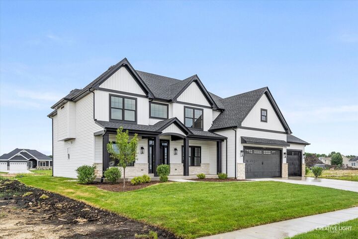 Property Photo:  676 Cumberland Lane  IL 60543 