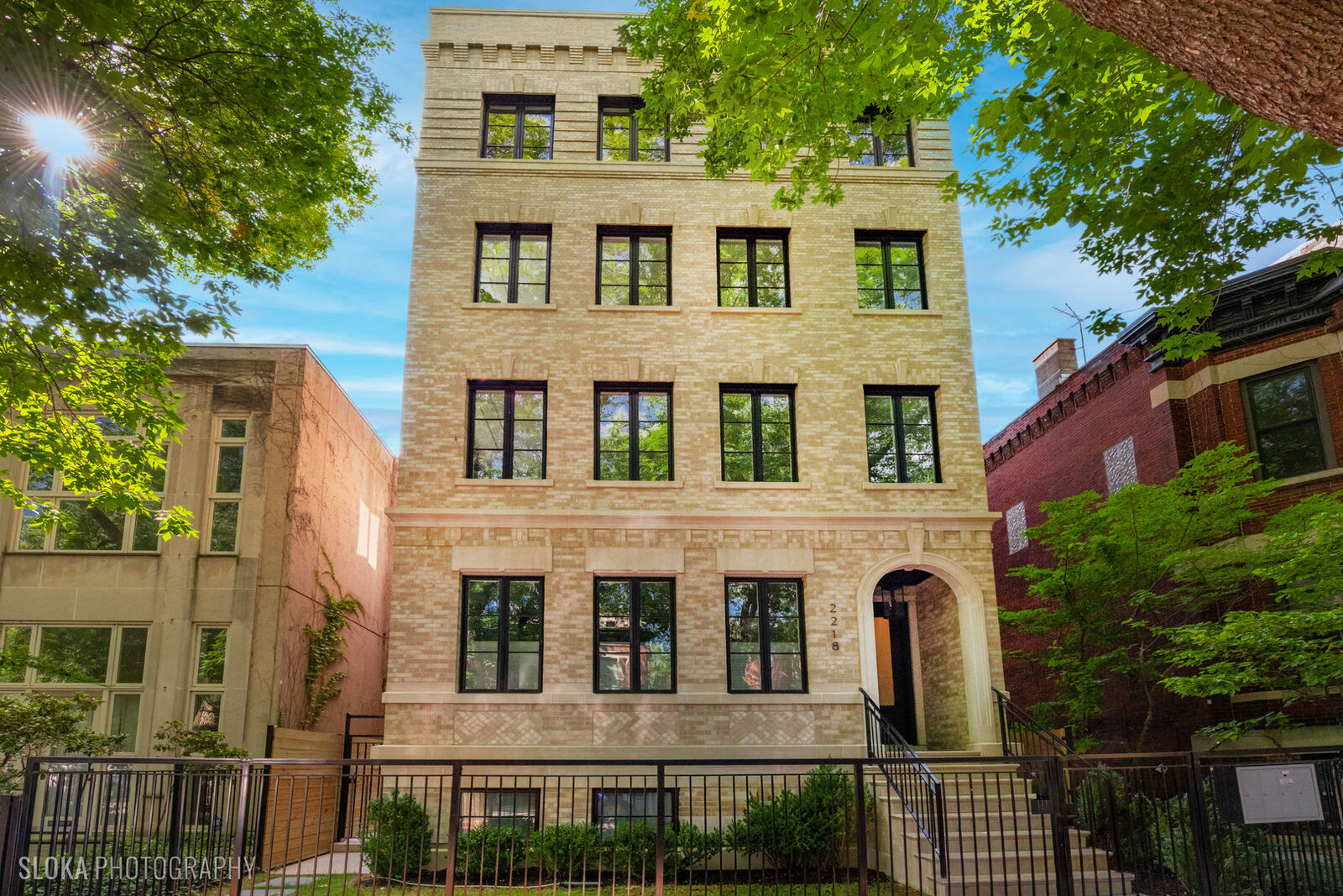 Property Photo:  2218 N Burling Street Ph  IL 60614 