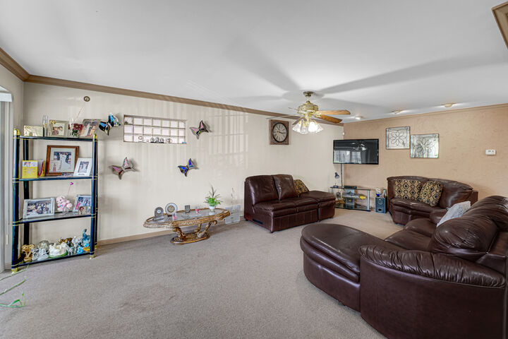 Property Photo:  9107 S Bishop Street  IL 60620 