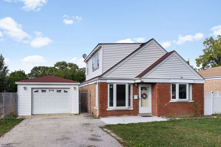 Property Photo: 9858 Montrose Avenue IL 60176