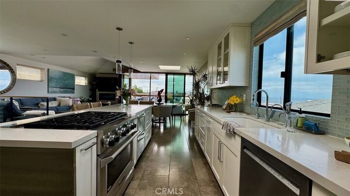 Property Photo: 229 14th CA 90266