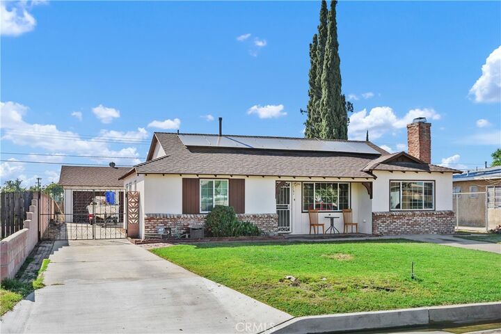 Property Photo:  1151 E 33rd  CA 92404 