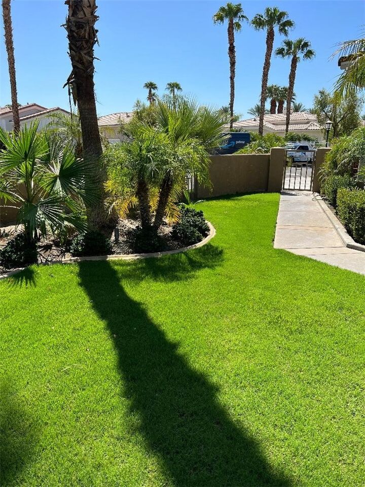 Property Photo:  47085 Via Orvieto  CA 92253 