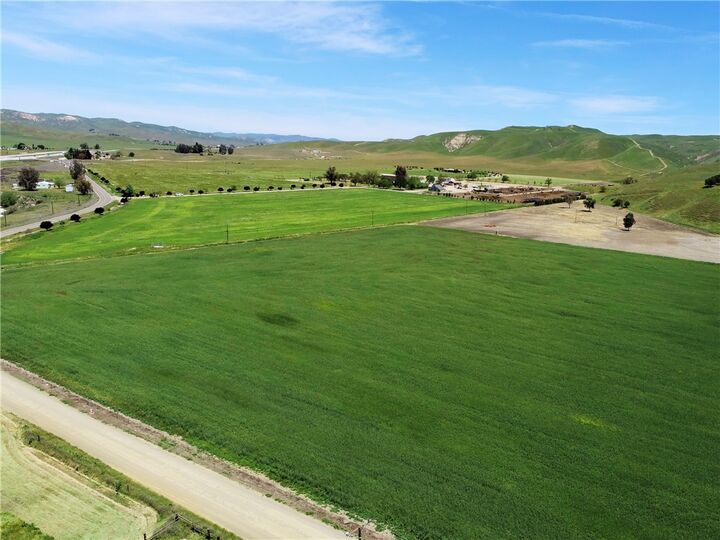 Property Photo:  31 San Juan Road  CA 93461