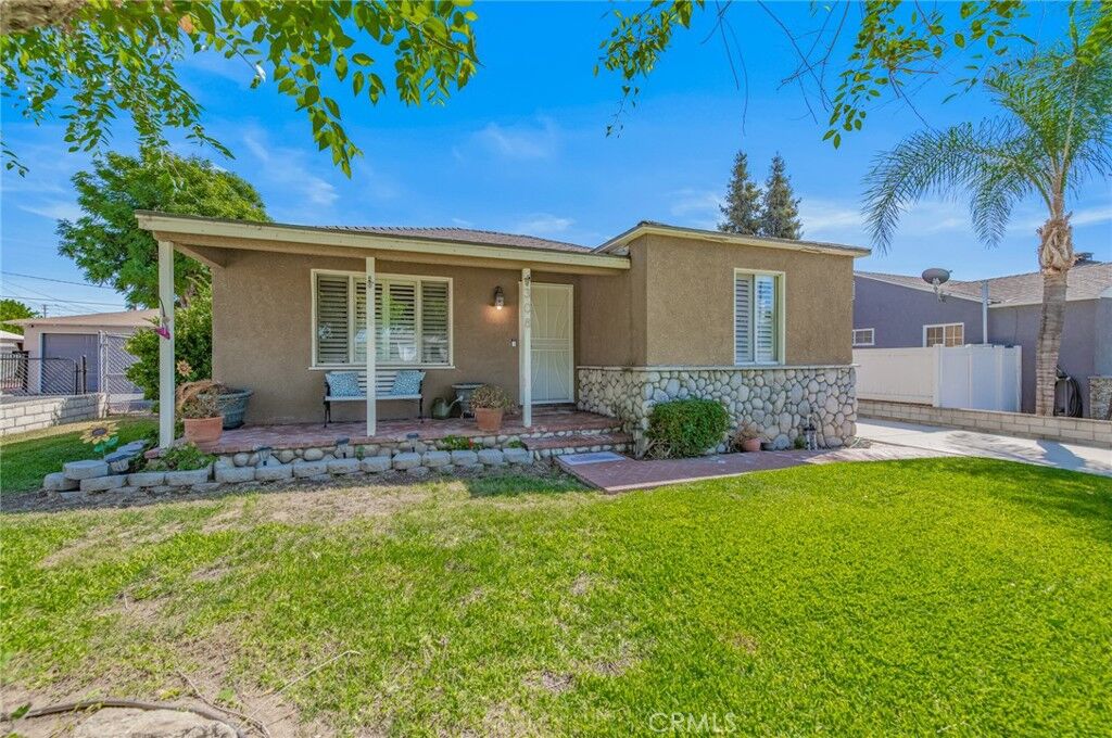 Property Photo:  308 S Valencia  CA 90631 