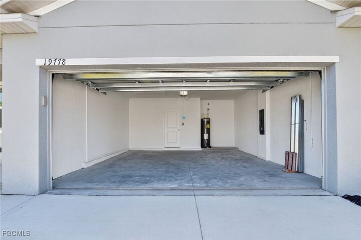 Property Photo:  19624 Fairhill Court  FL 33974 
