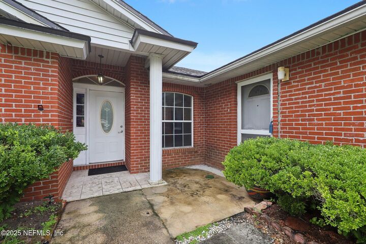 Property Photo:  7668 Fawn Lake Drive N  FL 32256 