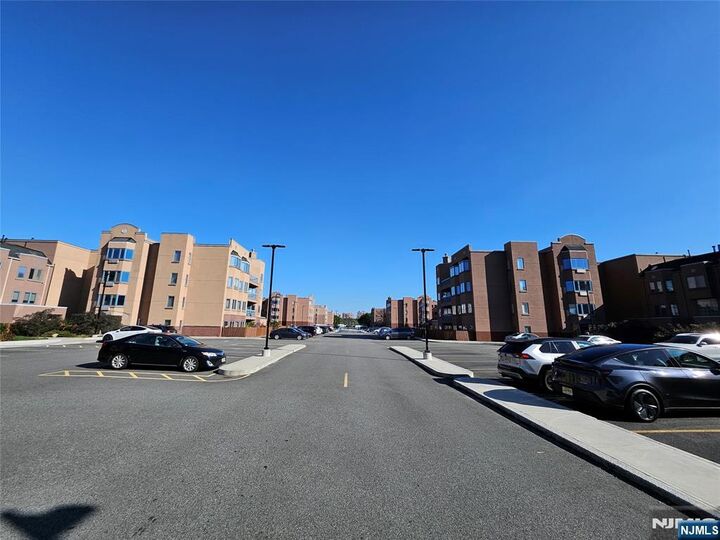 Property Photo:  603 Franklin Court L603  NJ 07020 