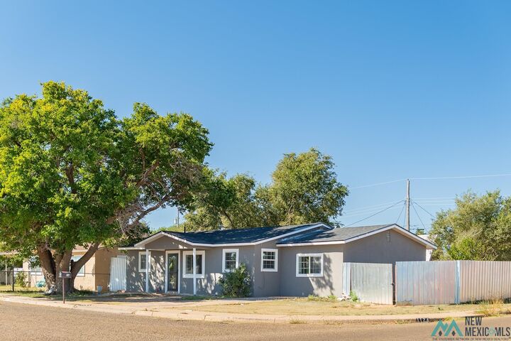 Property Photo: 1124 Gila Street NM 88101