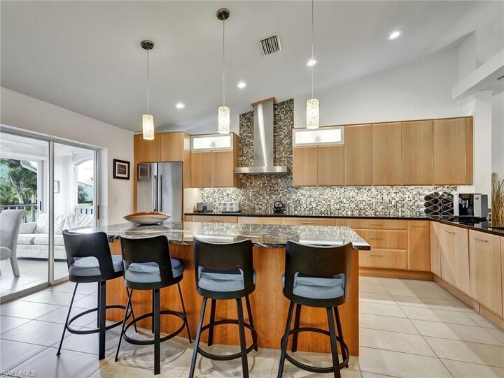Property Photo: 457 Country Hollow Ct A201 FL 34104