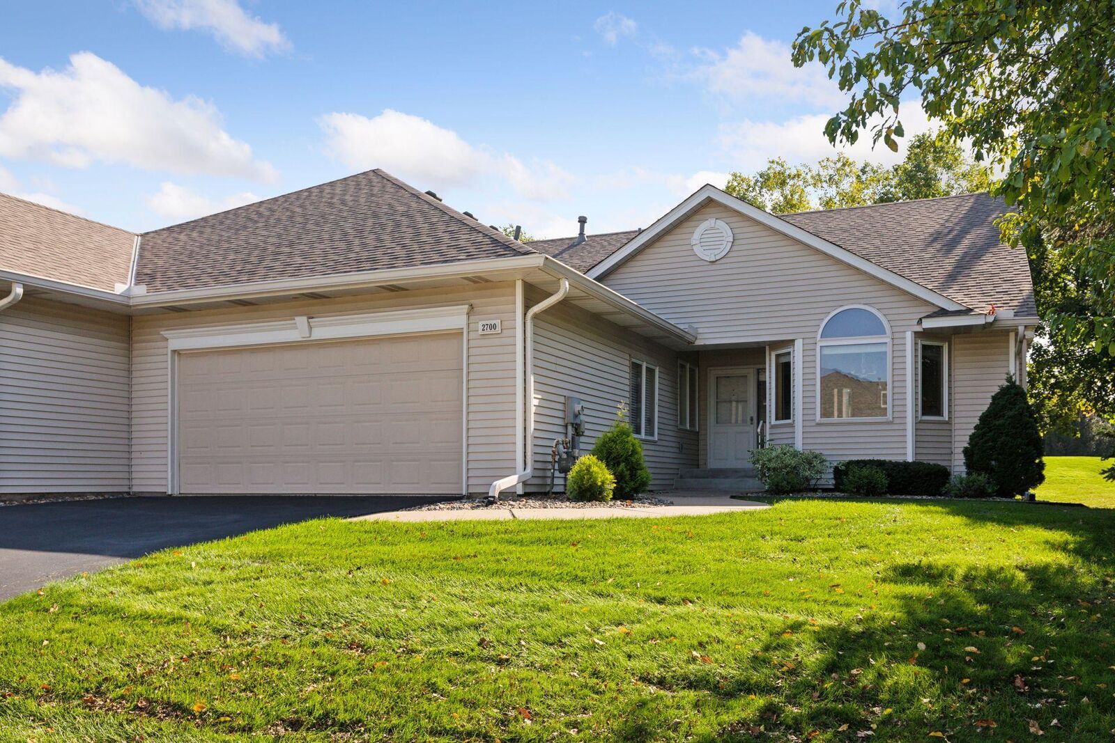 Property Photo:  2700 Boulder Drive  MN 55337 