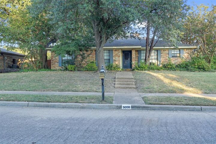 Property Photo:  5008 Hatherly Drive  TX 75023 