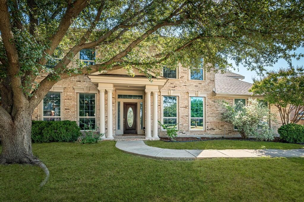 Property Photo:  1011 Willowgate Drive  TX 75078 