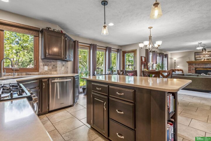 Property Photo: 4723 N 134 Avenue NE 68164