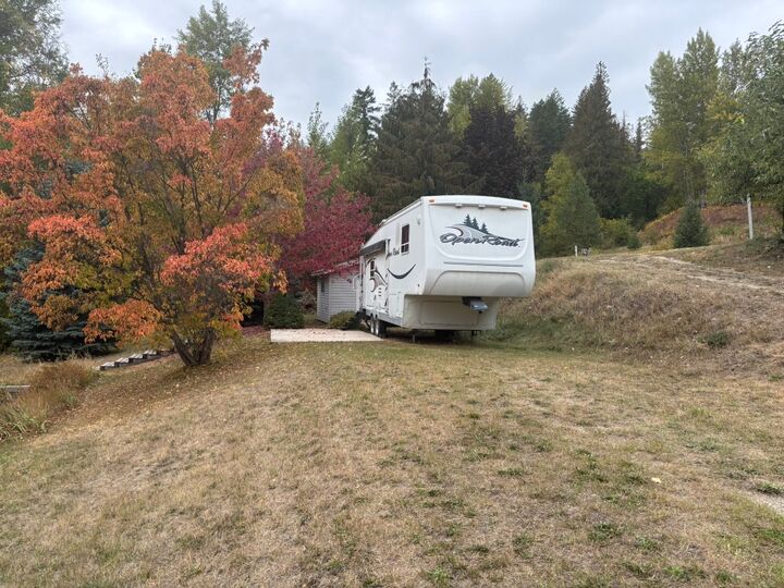 2481 Squilax-Anglemont Road  Lee Creek BC V0E 1M4 photo