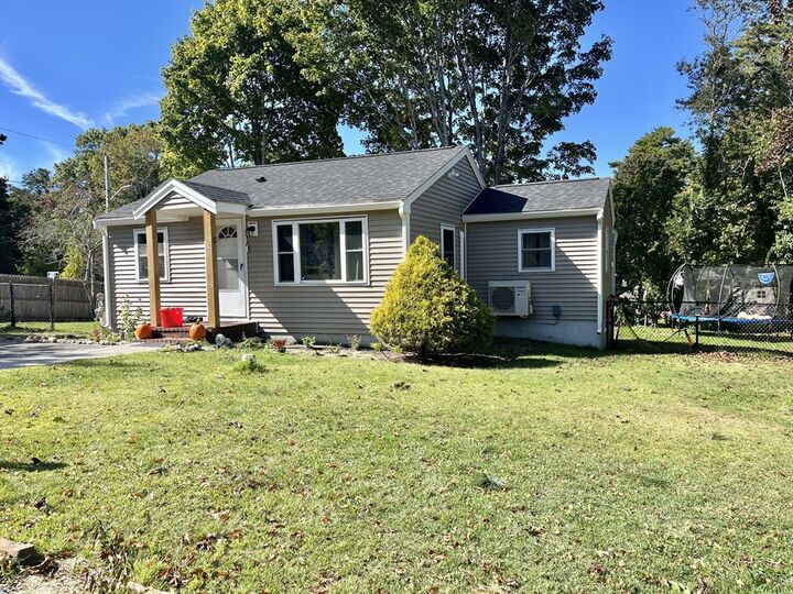 35 Lancaster Ave 35  Plymouth MA 02360 photo