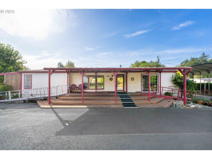 90994 Beacon Ln  Coos Bay OR 97420 photo