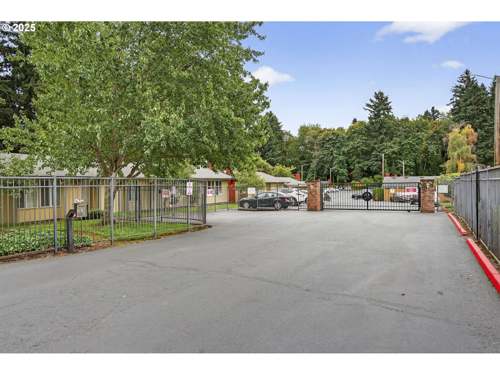 Property Photo:  3903 E 18th St  WA 98660 